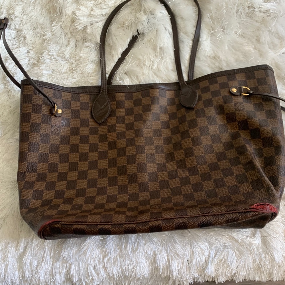 Authentic Lv never full shoulder bag